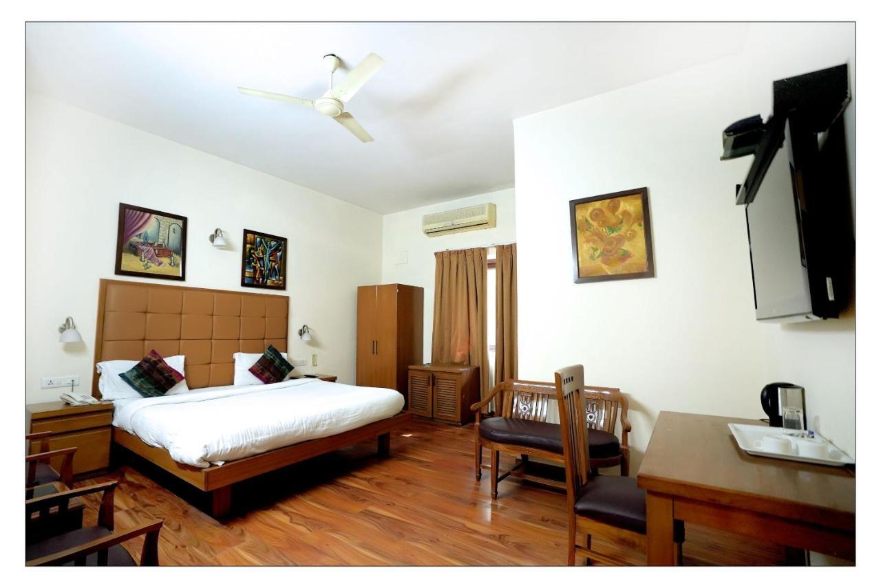 Hotel Oscar - Hauz Khas Нью-Делі Екстер'єр фото